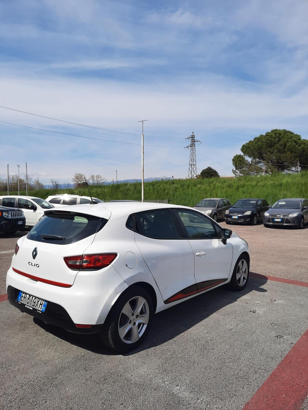 Renault Clio 1.2 75CV 5 porte Live OK NEOPATENTATI