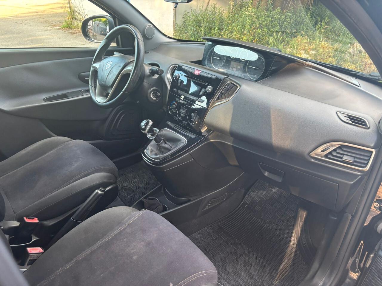 LANCIA YPSILON 1.2 GPL SILVER - 2014