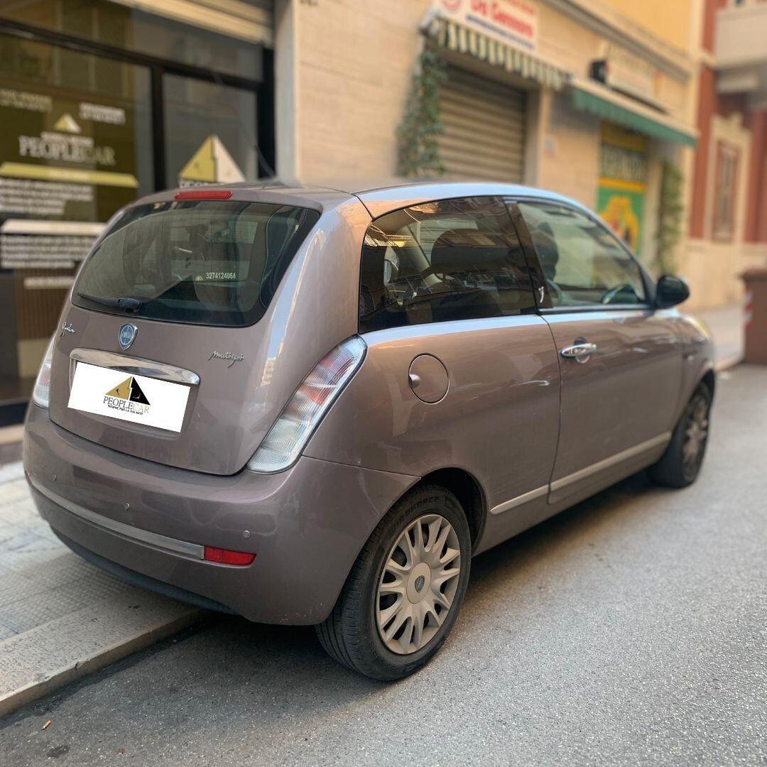 Lancia Ypsilon 1.3 MJT **cambio automatico**