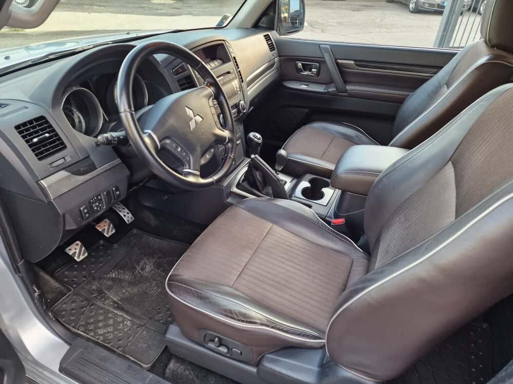 Mitsubishi Pajero 3.2 DI-D 16V 3p. Intense DPF