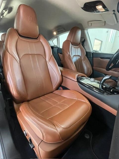 Maserati Levante s q4 430cv