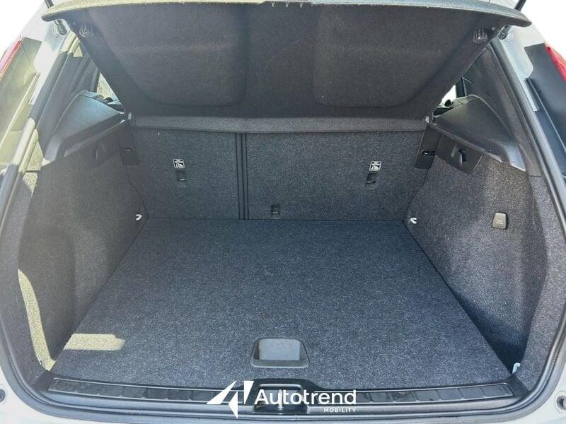 Volvo XC40 T2 129 CV Automatico NAVI LED Business