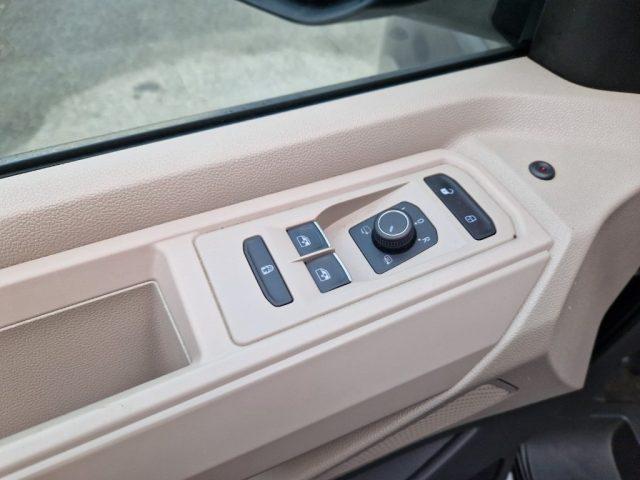 VOLKSWAGEN Multivan 2.0 TDI 150CV DSG Life