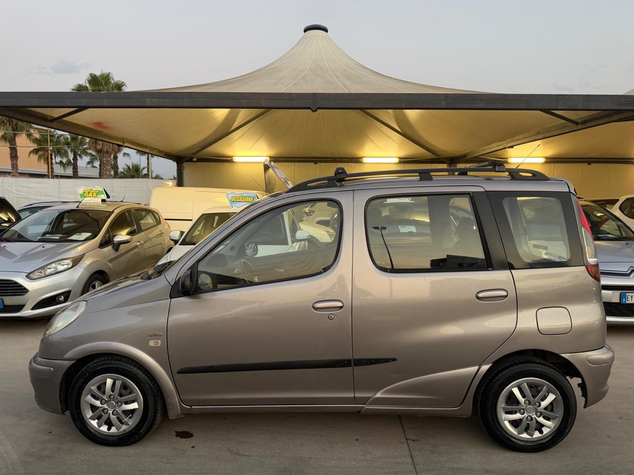 TOYOTA YARIS VERSO 1.4 DIESEL - GANCIO TRAINO