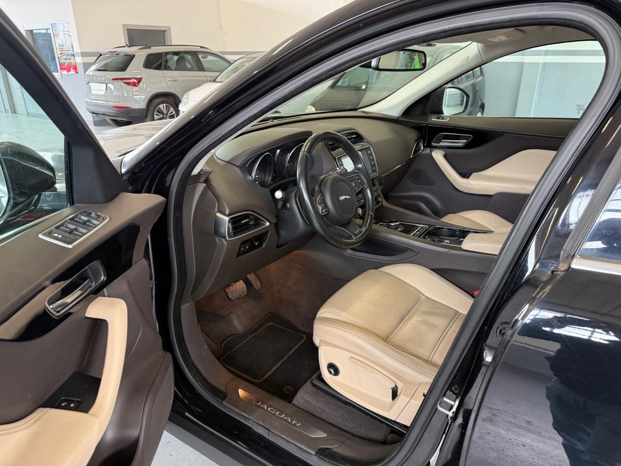 Jaguar F-Pace 2.0 D 180 CV 2016 euro6
