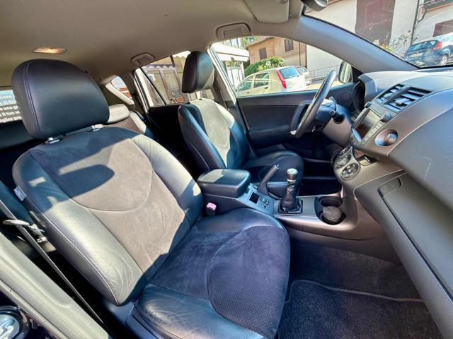 TOYOTA RAV 4 MY23 RAV4 Crossover 2.2 D-4D 150 CV DPF Exclusive