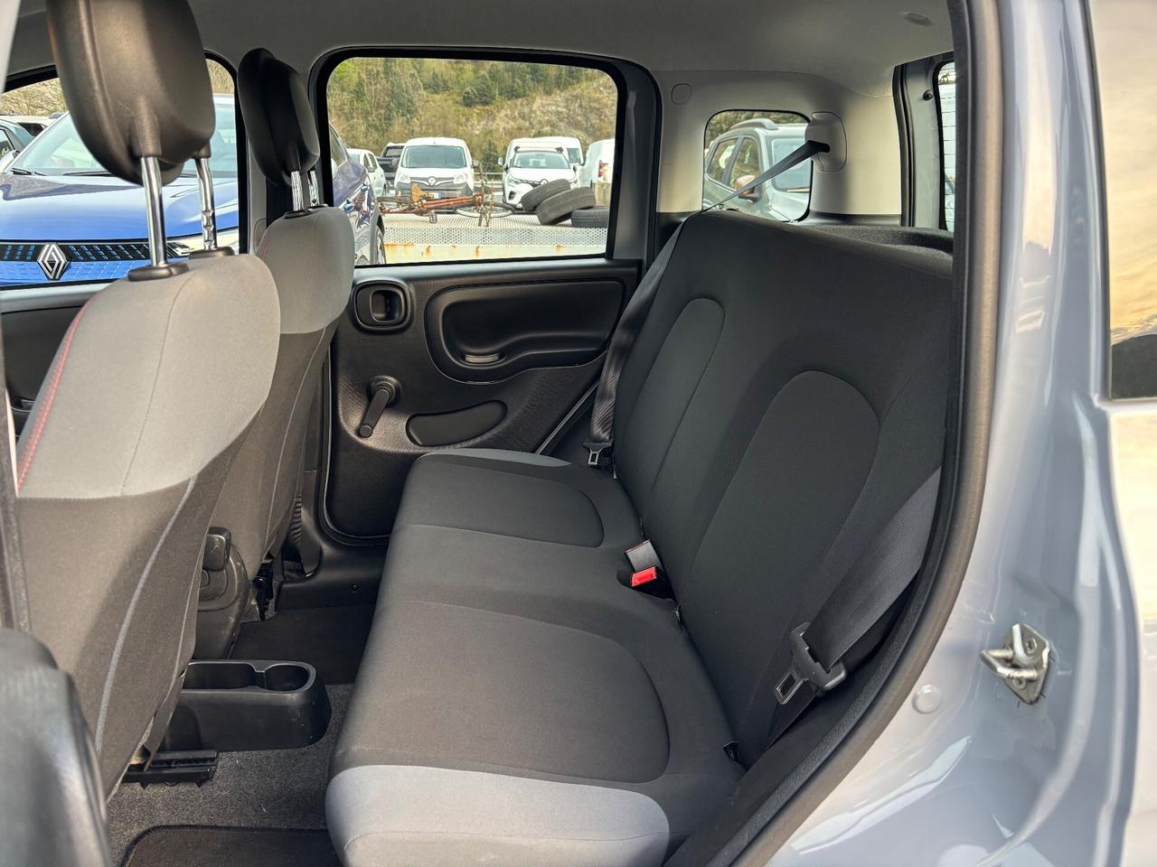 FIAT PANDA 1.0 BENZINA/HYBRID 70cv NEOPATENTATI 2021