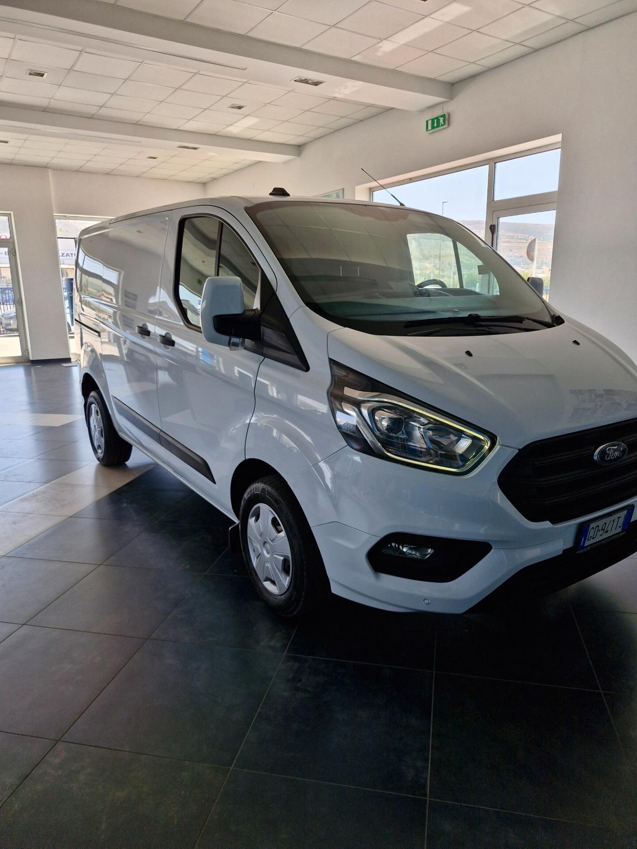 Ford Transit Custom 280 2.0 EcoBlue Hybrid 130 PC Furgone Trend