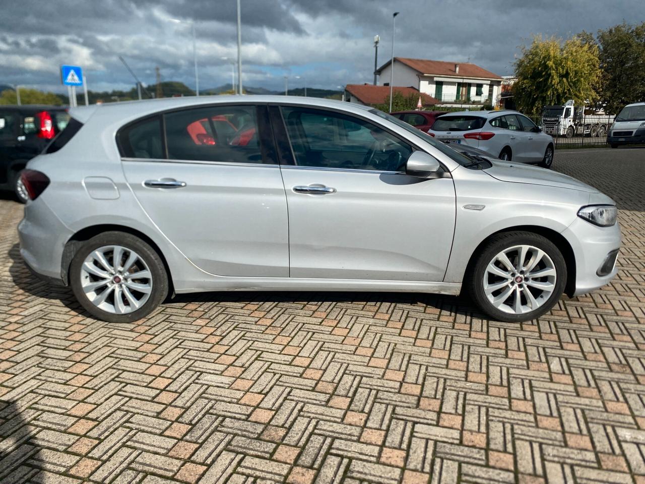 Fiat Tipo 1.6 Mjt S&S 5 porte Lounge