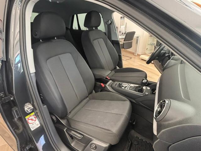 Audi Q2 35 TDI quattro S tronic Identity Black 2021