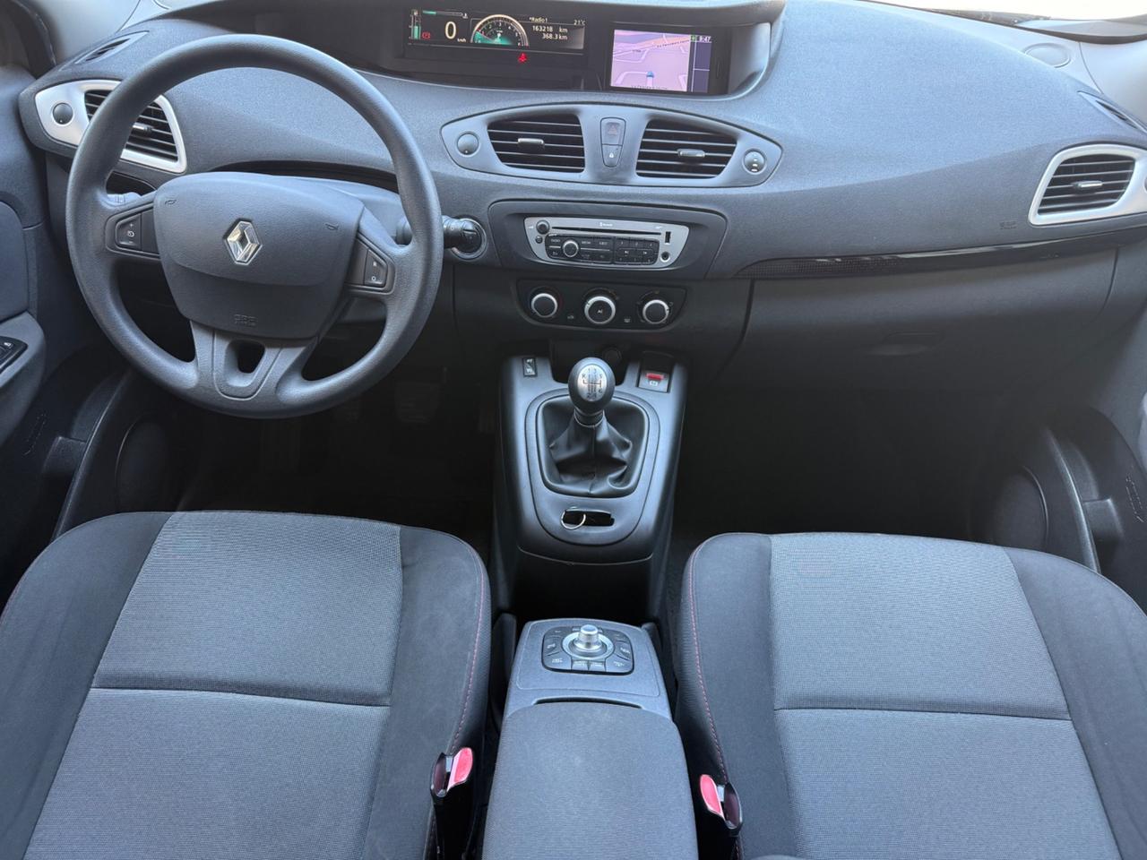 Renault Scenic 1.5 dCi 110CV EDC Bose 7 Posti