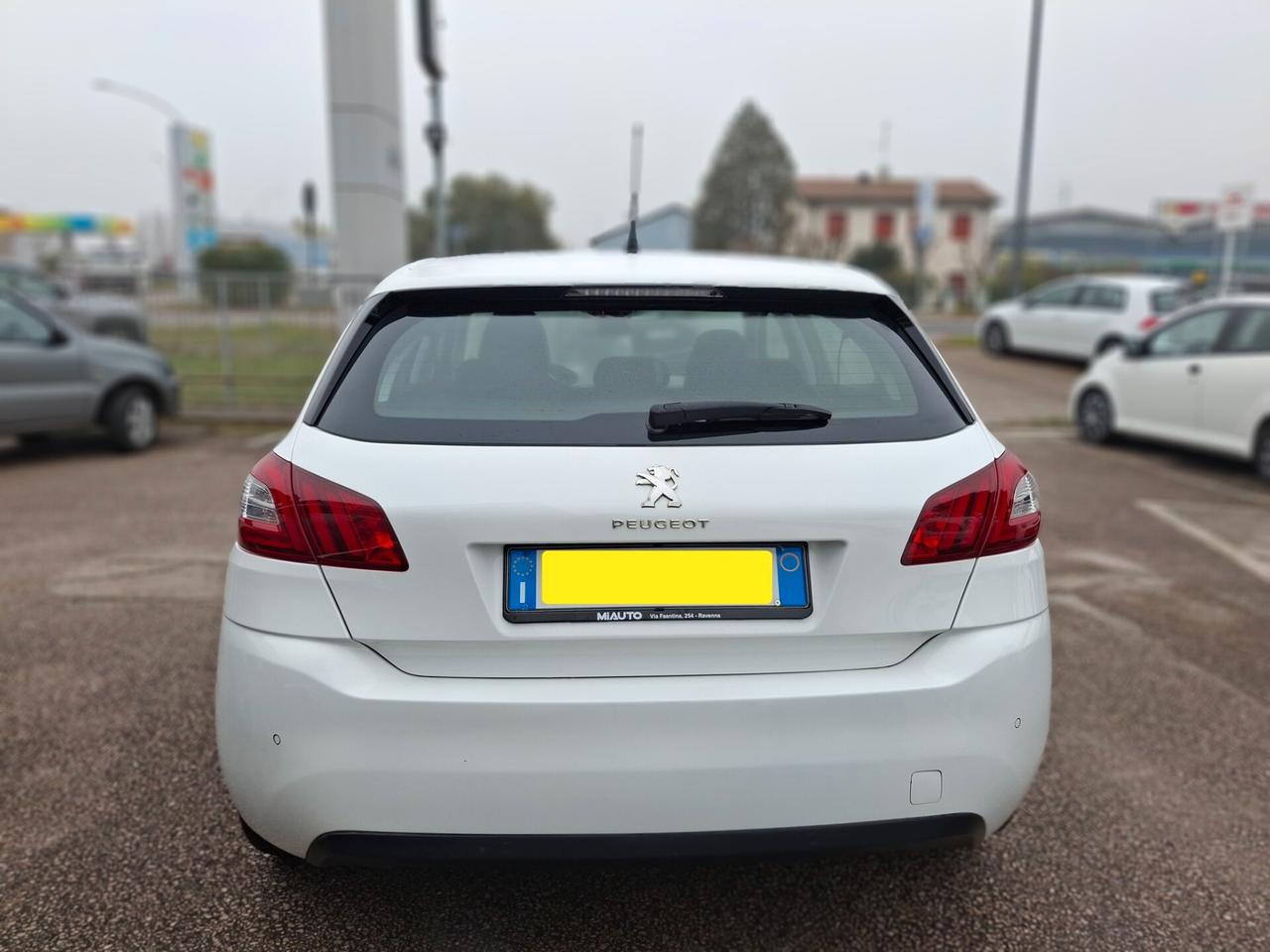 Peugeot 308 BlueHDi 120 S&S Allure