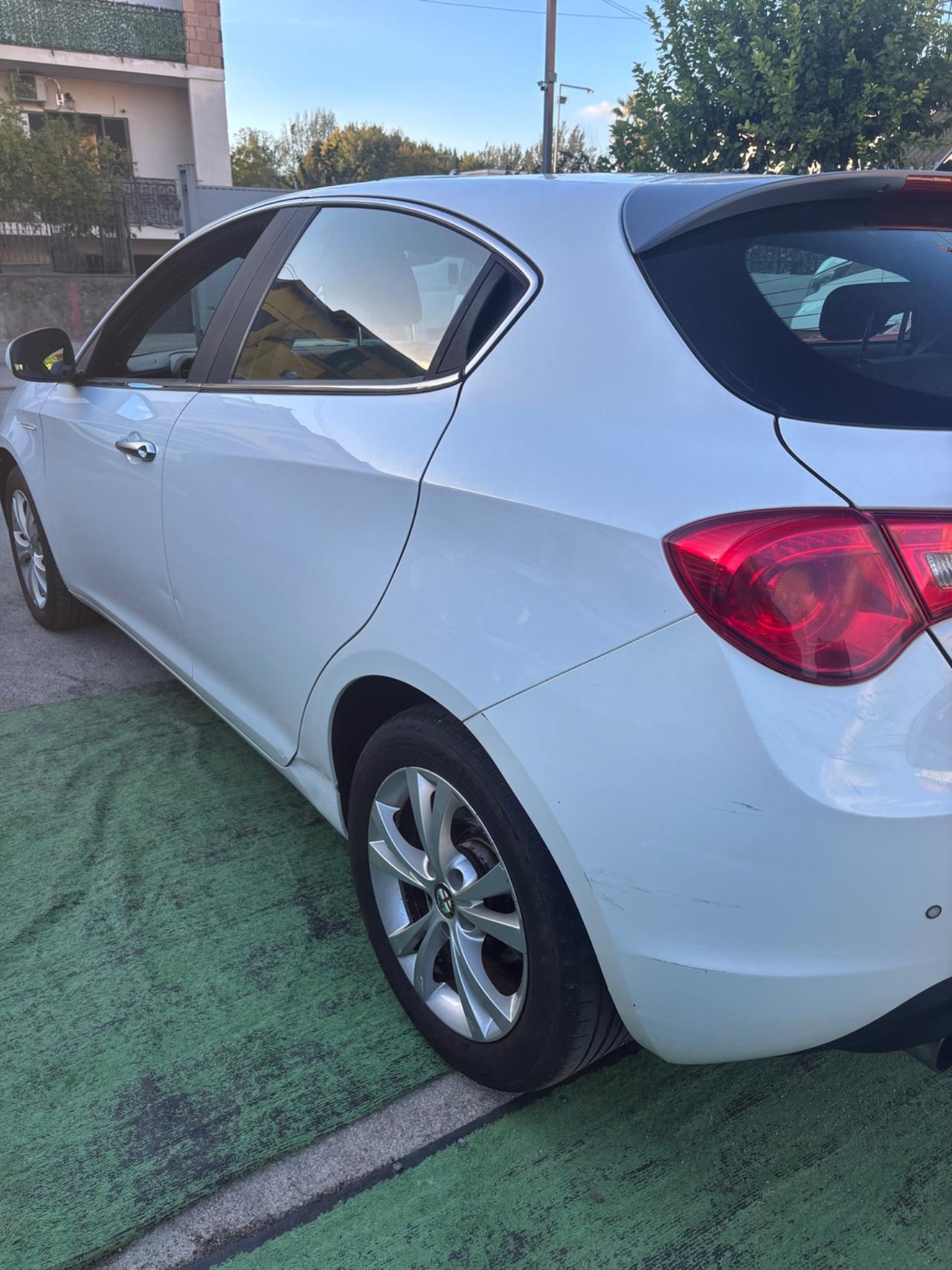 Alfa Romeo Giulietta 1.6 JTDm-2 105 CV