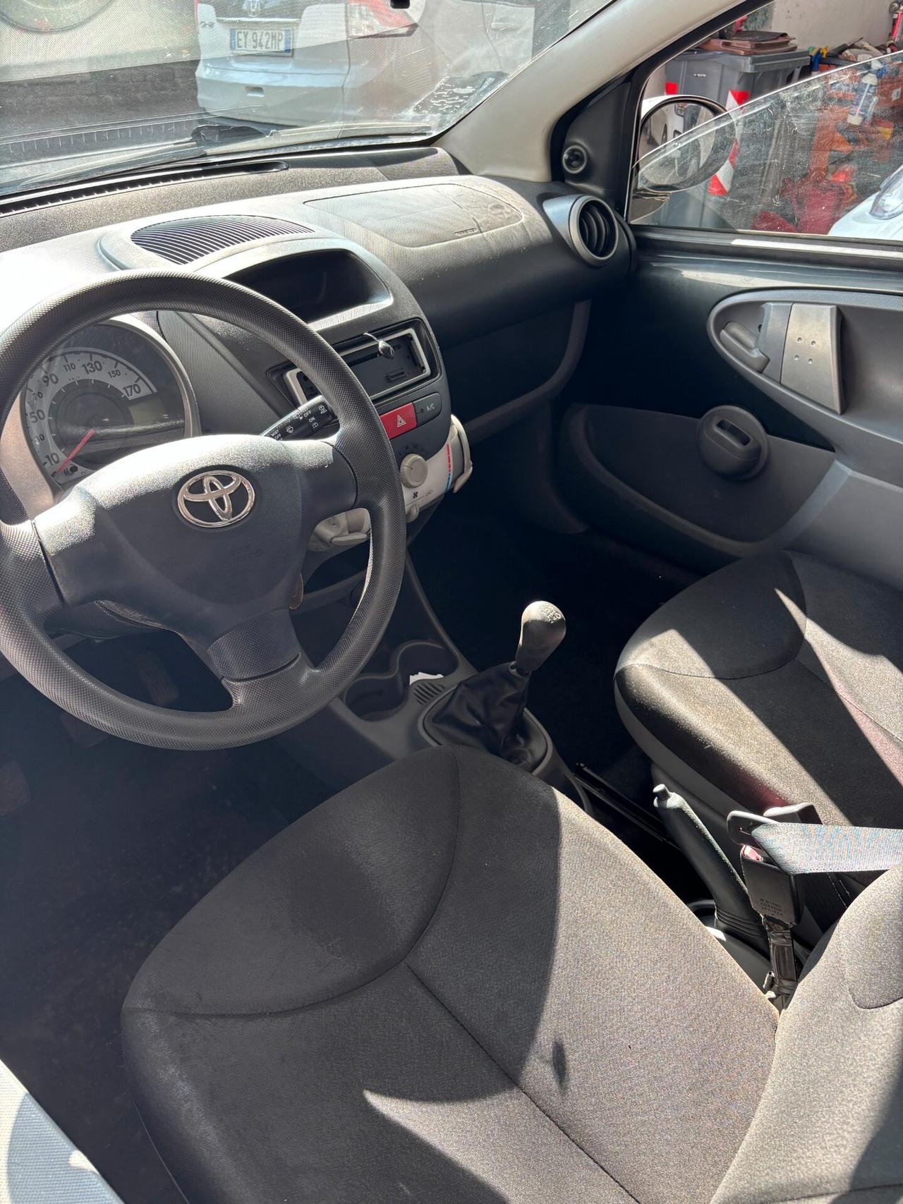 Toyota Aygo 1.0 12V VVT-i 3 porte Sol
