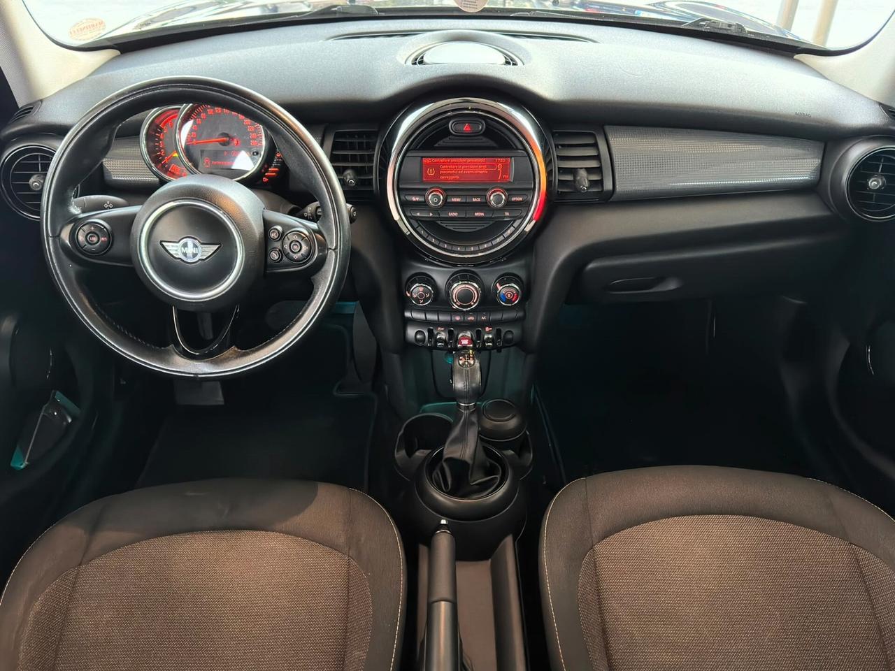 Mini 1.5 Cooper D 5 porte