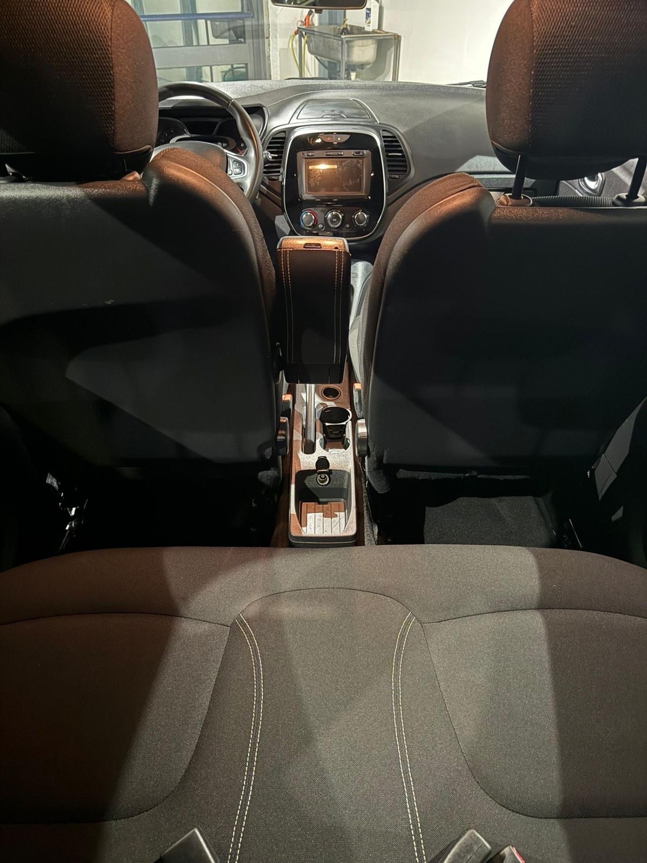 Renault Captur 1.5 -NEOPATENTATI-GARANZIA