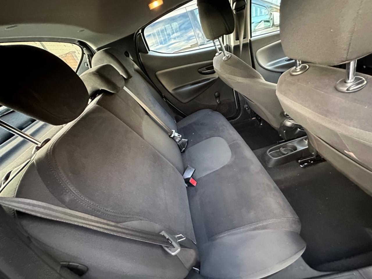 Lancia Ypsilon 0.9 TwinAir 85 CV 5 porte S&S DFN Gold