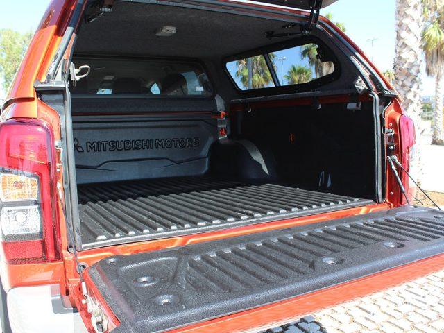 MITSUBISHI L200 2.3 D Double Cab 4x4 Hurricane aut.