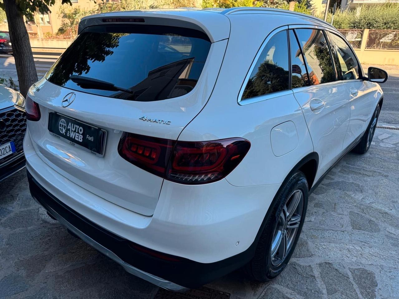 MERCEDES GLC 200 d 4MATIC SPORT