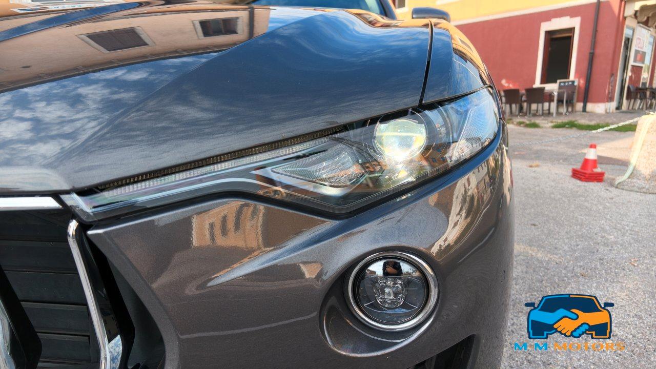 Maserati Levante 3.0 V6 Granlusso 250cv auto
