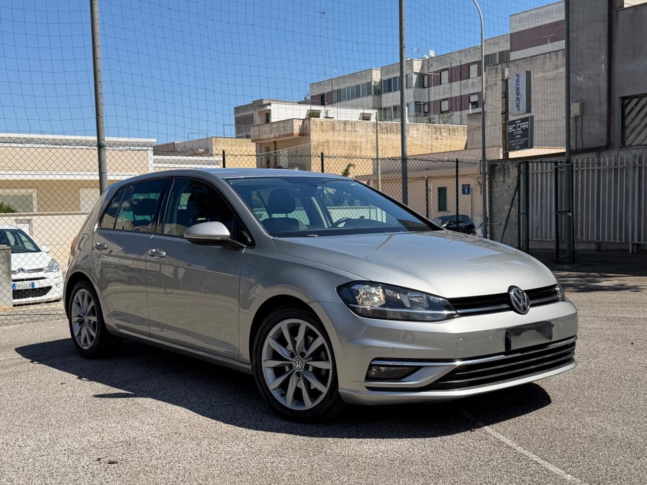 Volkswagen Golf 7.5 Highline virtual cockpit