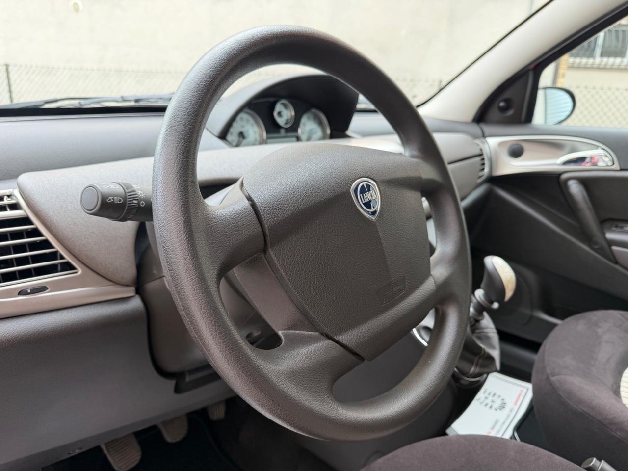 Lancia Ypsilon 1.2 Benzina - 48.000 KM !!
