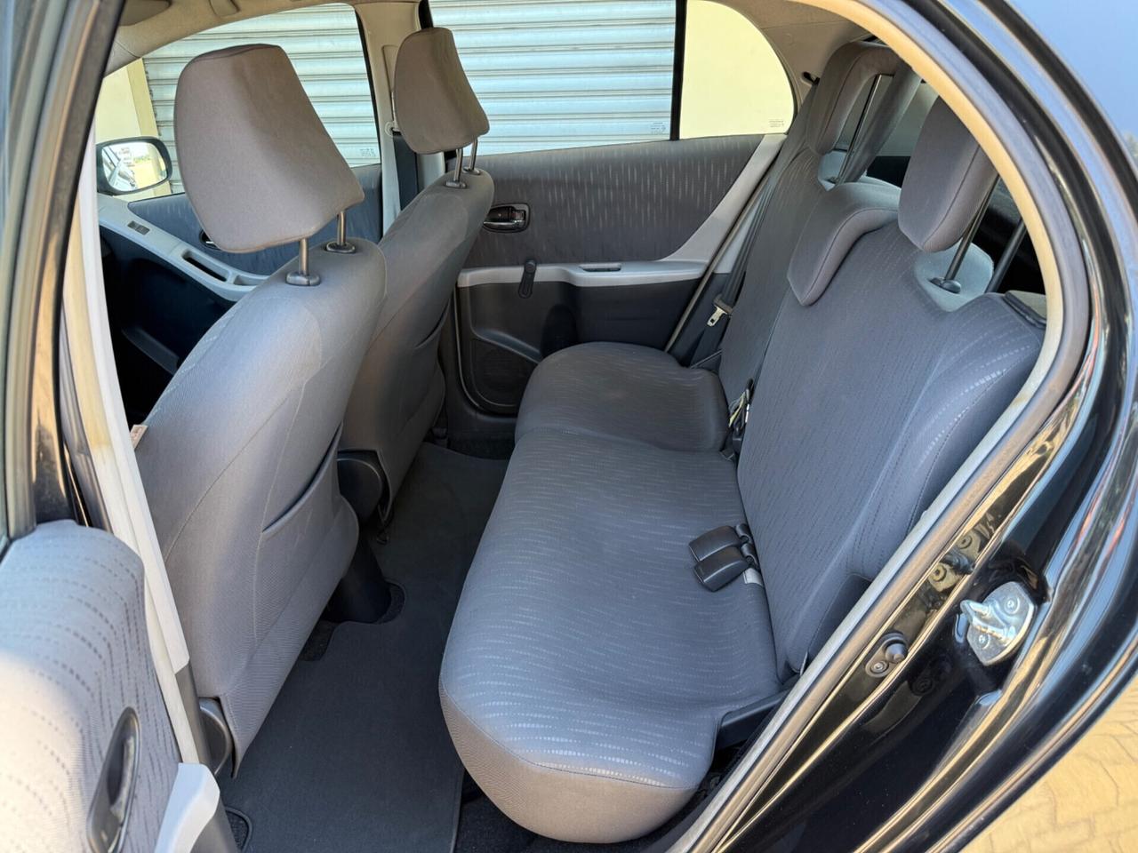 Toyota Yaris 5 porte benzina Unipro pochi km