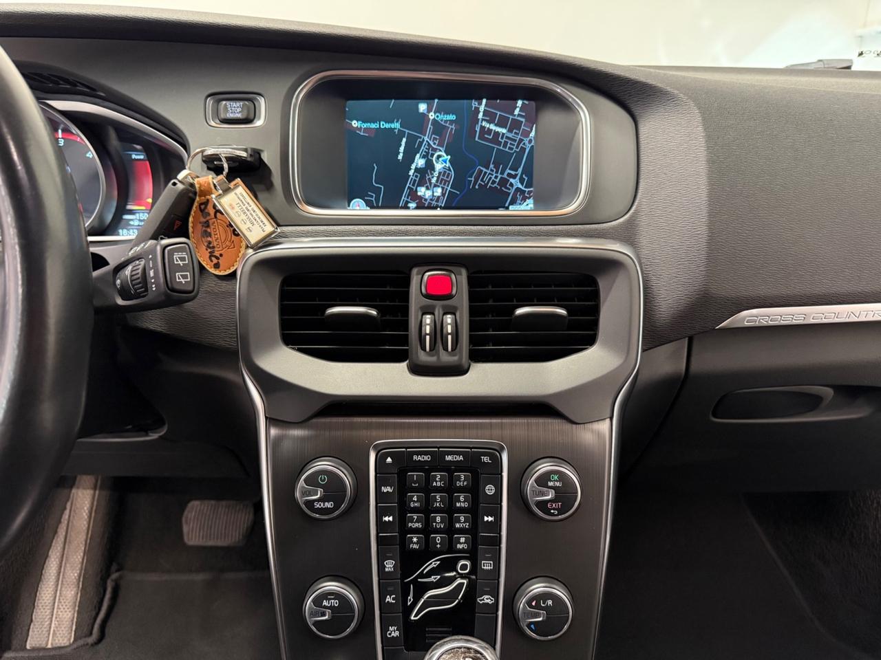 Volvo V40 Cross Country D2 1.6 Powershift Summum