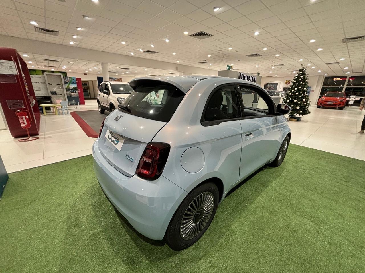 Fiat 500 Icon Berlina 42 kWh