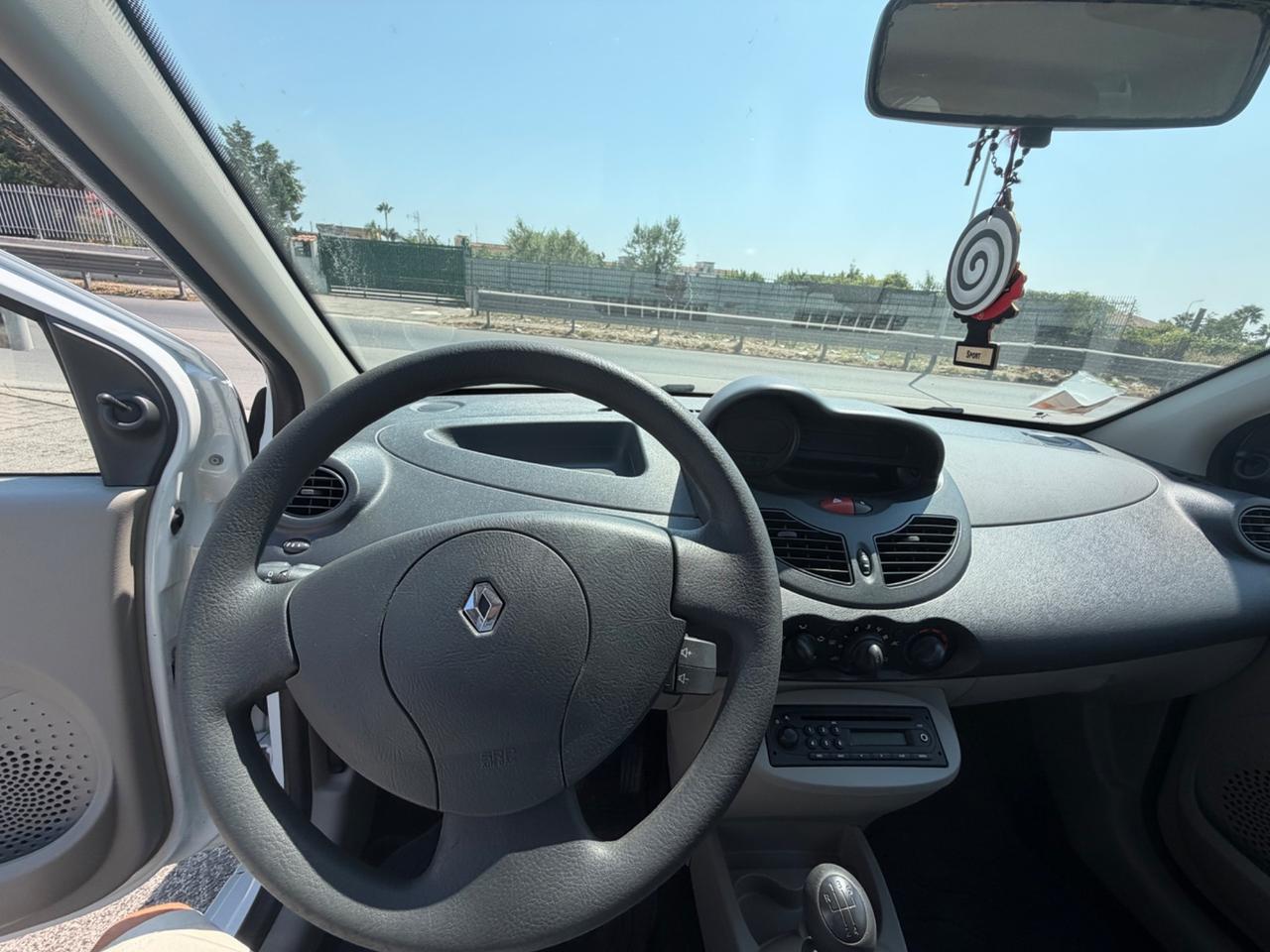 Renault Twingo 1.2 8V Dynamique