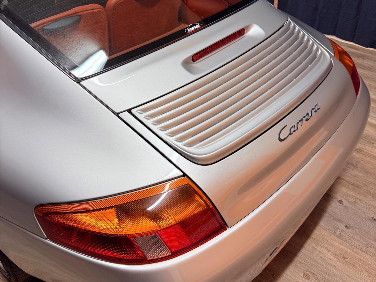 ESEMPLARE UNICO DI PORSCHE 996, IMMATRICOLATO NEL 1998 ISCRITTA ASI CON CRS A LIBRETTO.