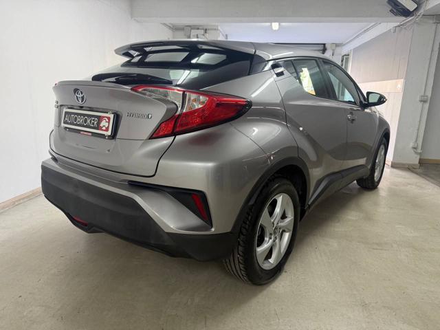 TOYOTA C-HR 1.8 Hybrid E-CVT Business