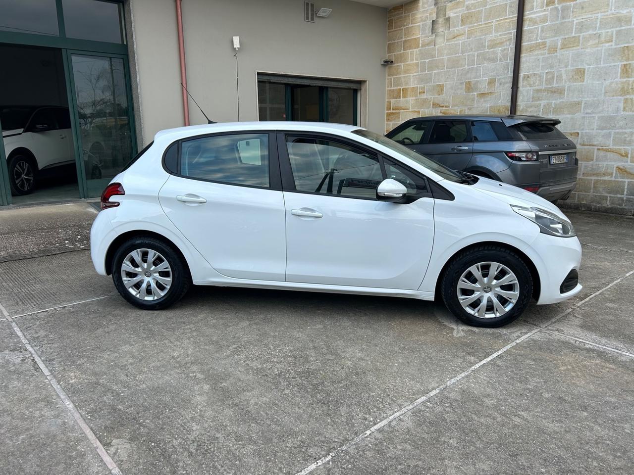 Peugeot 208 1.4 HDi 68 CV 5 porte Active