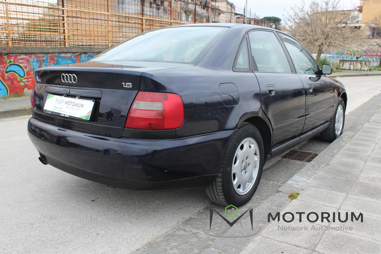 Audi A4 Berlina A4 1.8