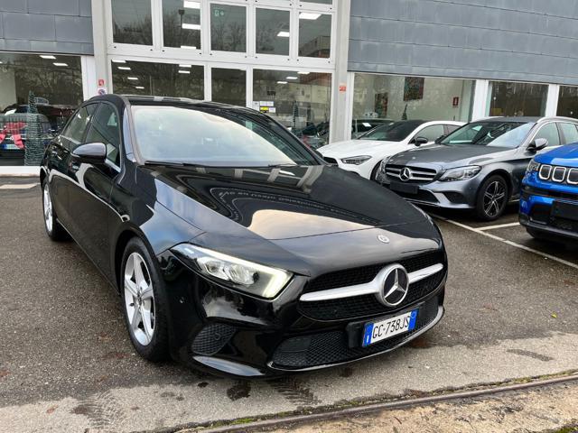 MERCEDES-BENZ A 180 d Automatic Business Extra