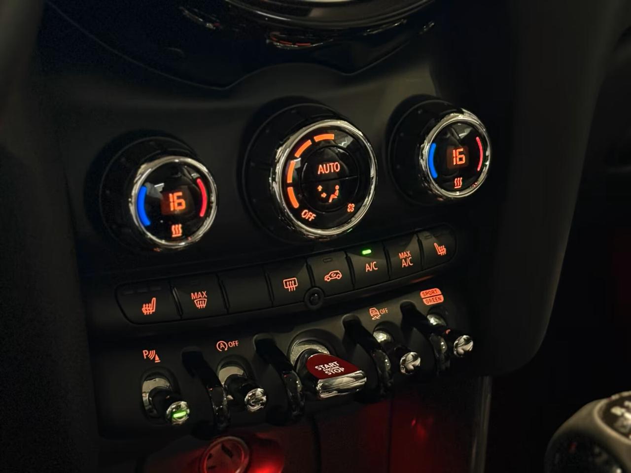 Mini Mini 1.5 102 CV LED SEDILI SPORTIVI SENSORI DI PARCHEGGIO