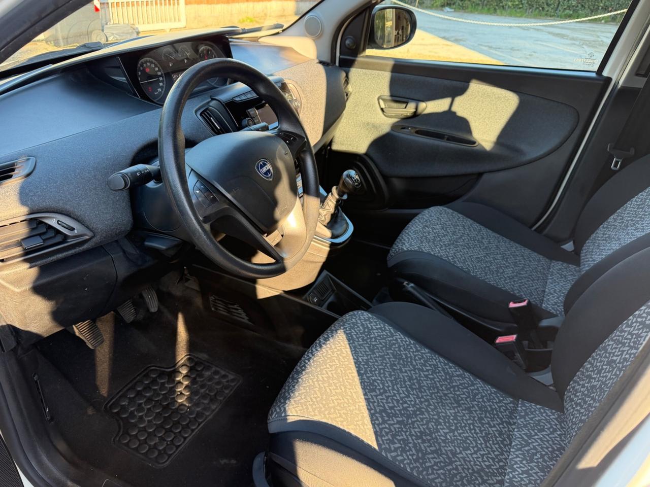 Lancia Ypsilon 1.0 FireFly 5 porte S&S Hybrid Maryne