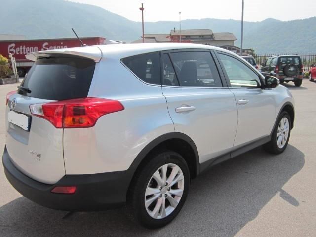 Toyota RAV 4 RAV4 2.2 D-CAT A/T 4WD Style