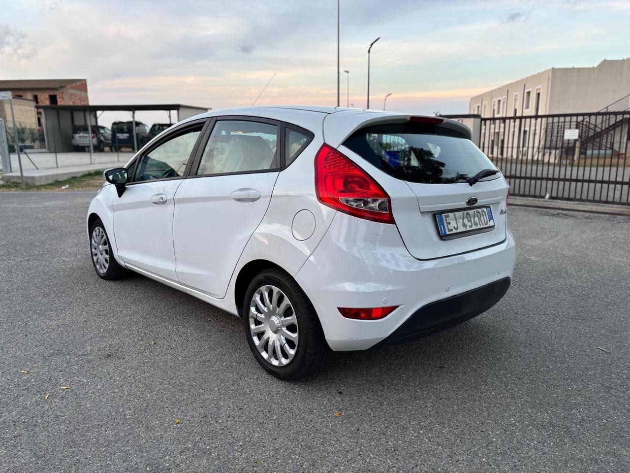 Ford Fiesta 1.4 TDCi 5p. Titanium