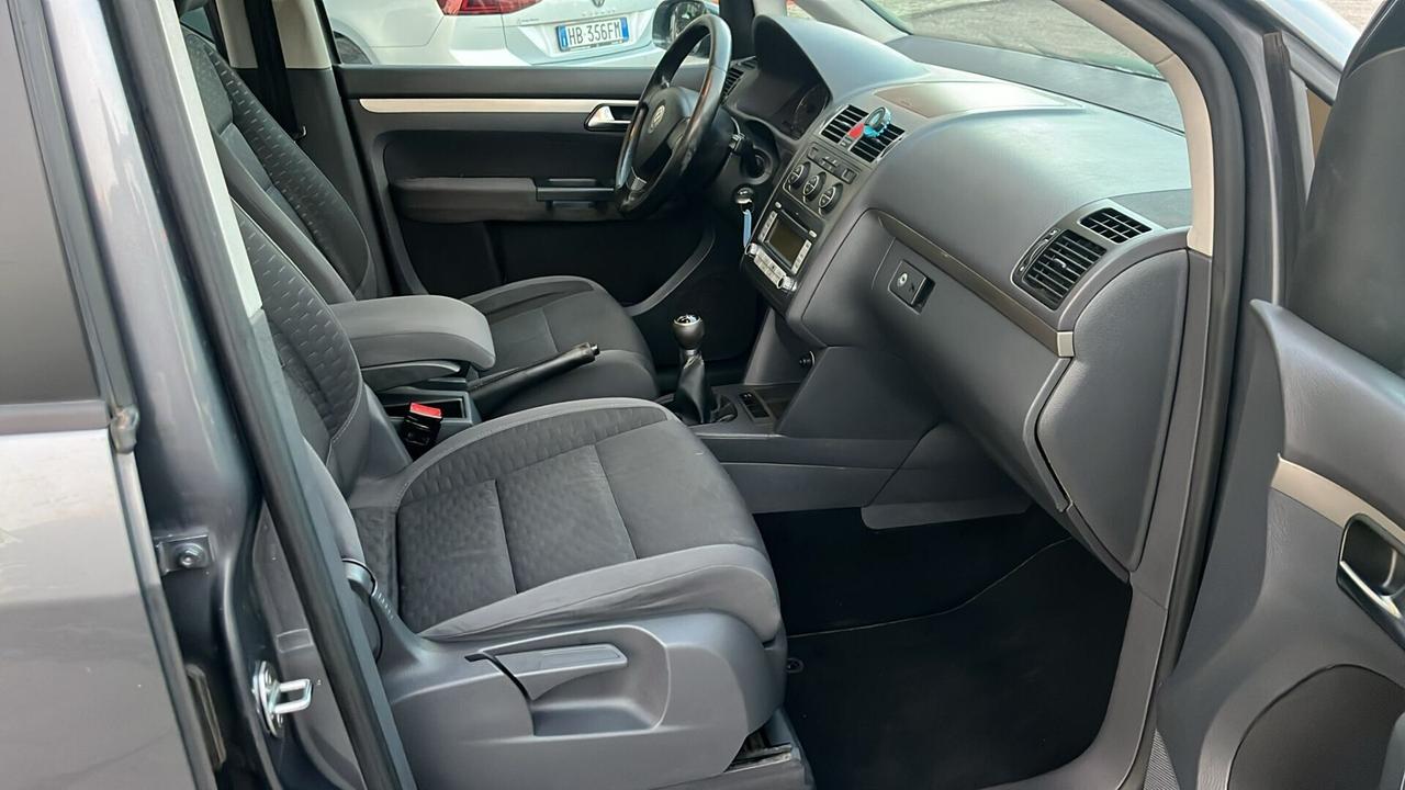 Volkswagen Touran 2.0 16V TDI Highline