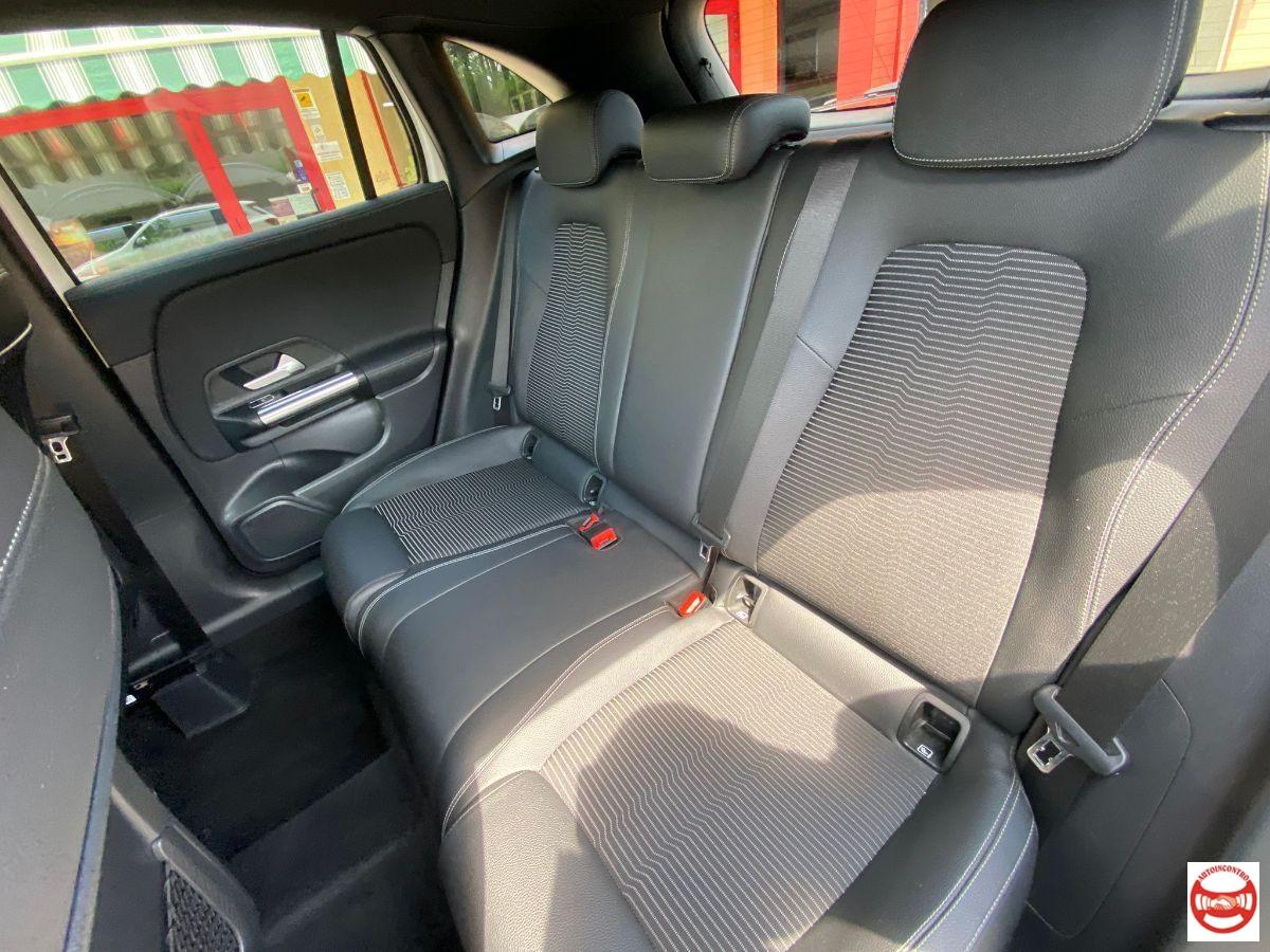 MERCEDES - Classe GLA - 200 d Automatic Sport Plus