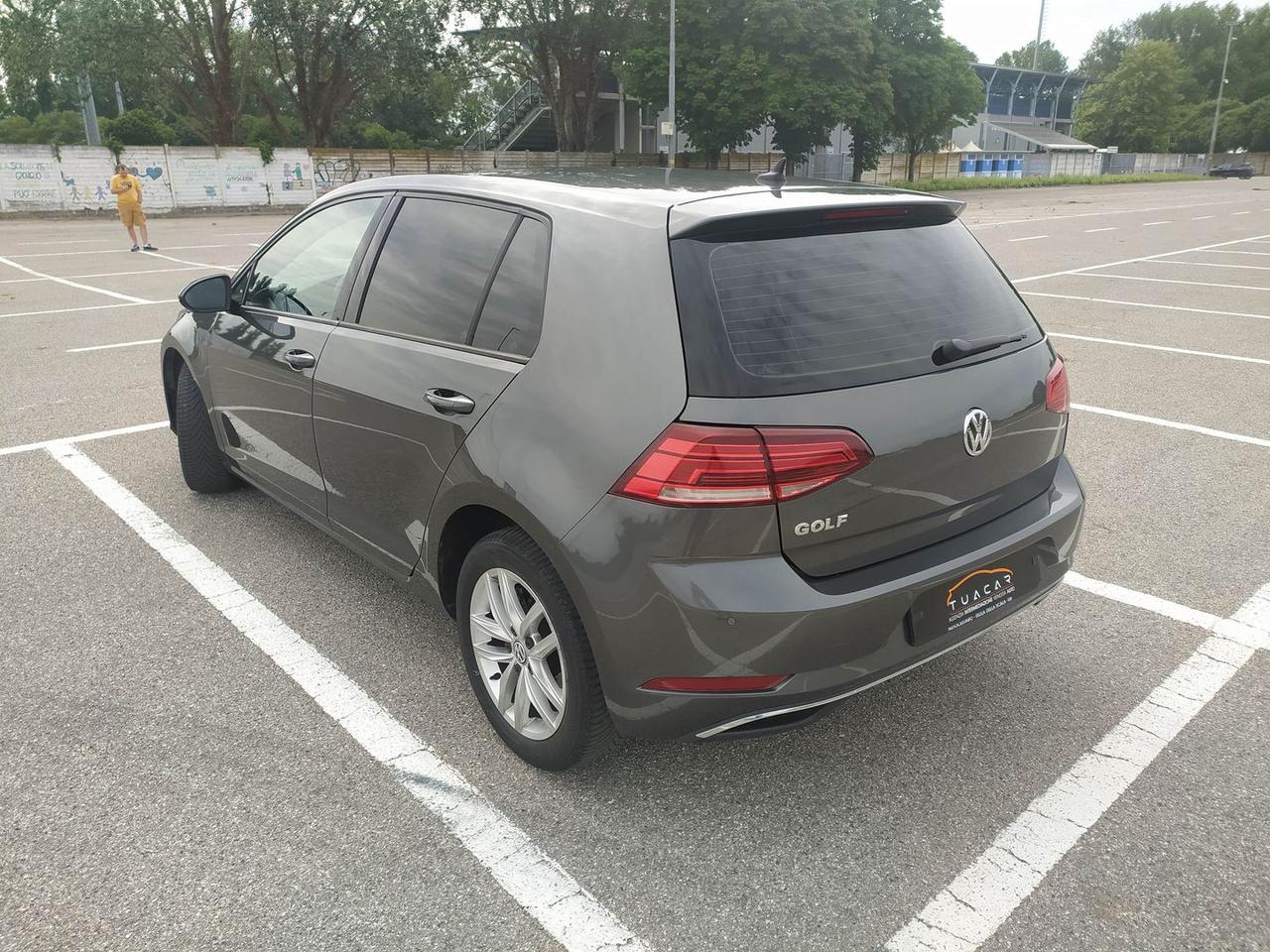 Volkswagen Golf Business 1.6 TDI BlueMotion #11156