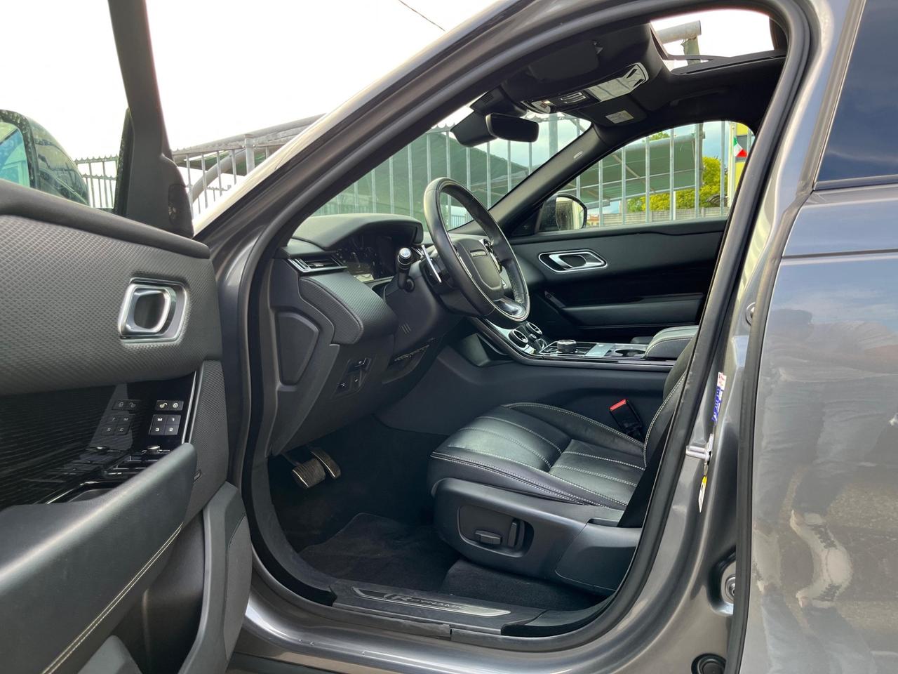 Land Rover Range Velar 2.0D I4 240 CV R-Dynamic