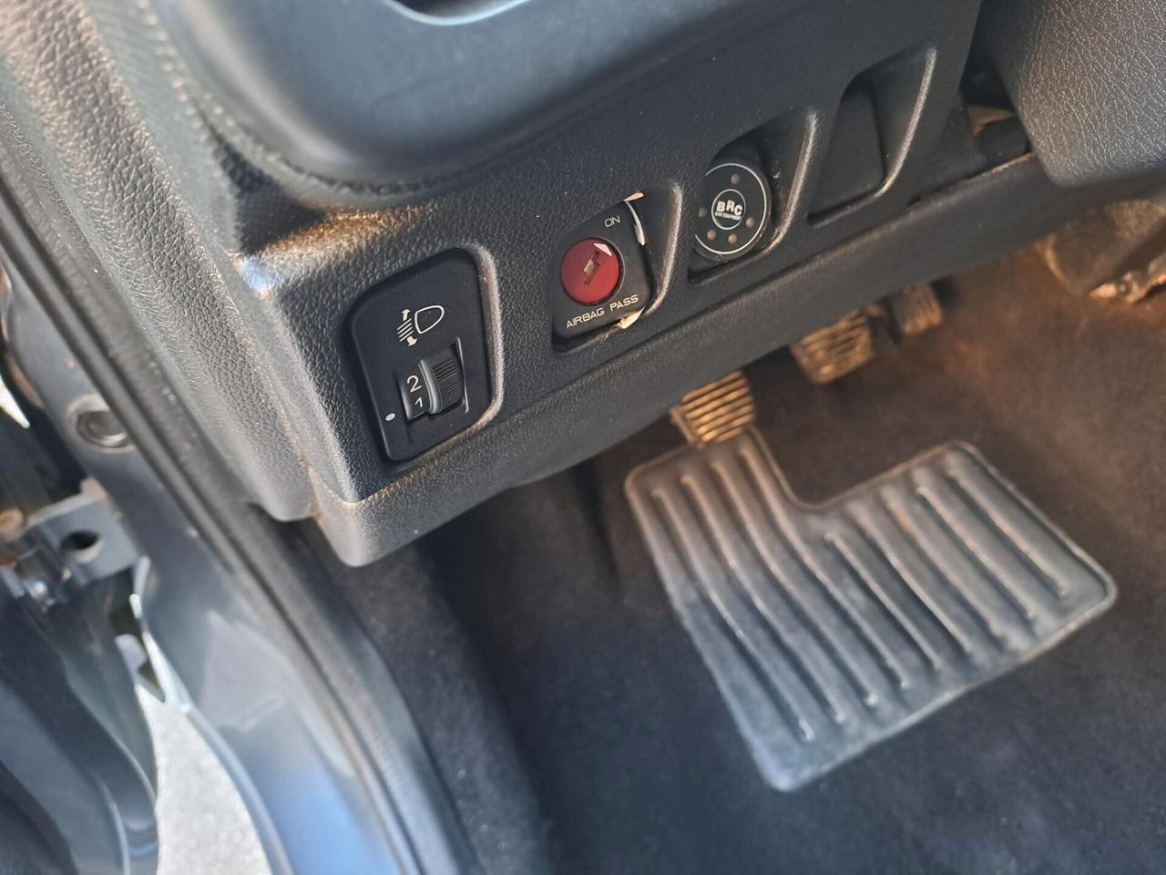 Peugeot 206 Plus 1.1 60CV 5p. Urban GPL