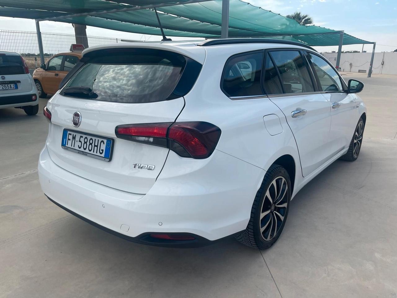 Fiat Tipo 1.6 Mjt S&S SW Lounge