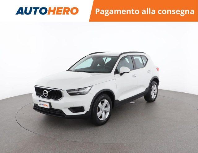 VOLVO XC40 T2 Momentum Core