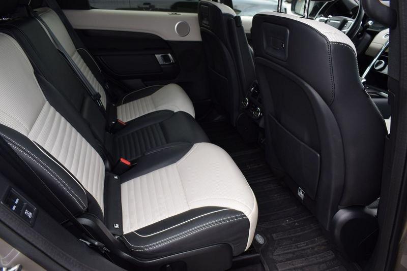 Land Rover Discovery 3.0D I6 300 CV AWD Auto R-Dynamic HSE