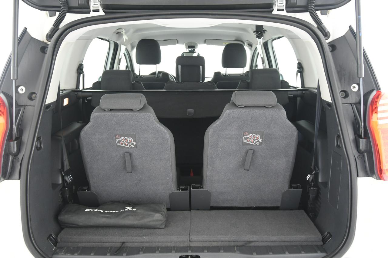 PEUGEOT 5008 1.6 hdi 8v Active 115cv COMMERCIANTI+7 POSTI