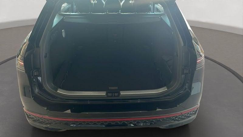 Volkswagen Passat 2.0 TDI 150 CV SCR EVO DSG R-Line
