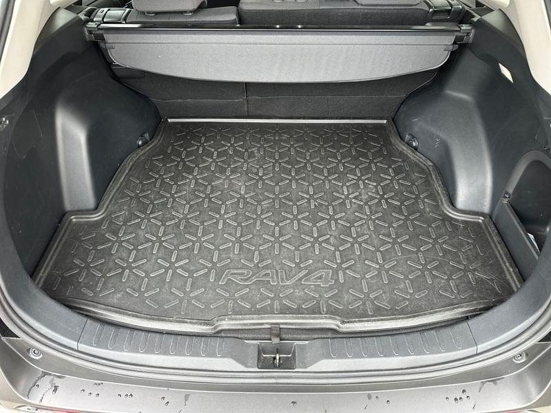 Toyota RAV4 2.5 VVT-iE Hybrid 218cv Dynamic 2WD E-CVT